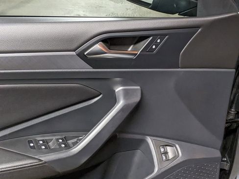 Certified 2023 Volkswagen Jetta SE w/ Panoramic Sunroof Package FWD image 10