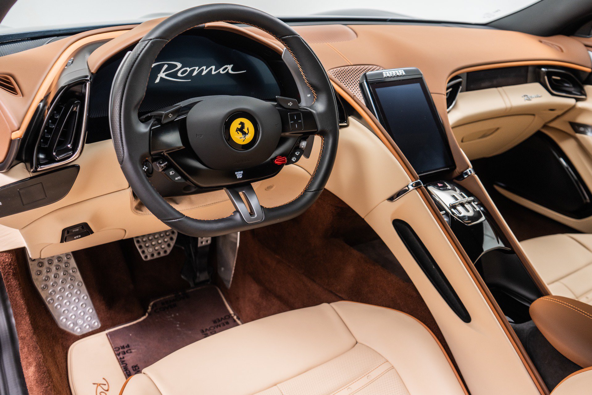 Used 2022 Ferrari Roma RWD image 13