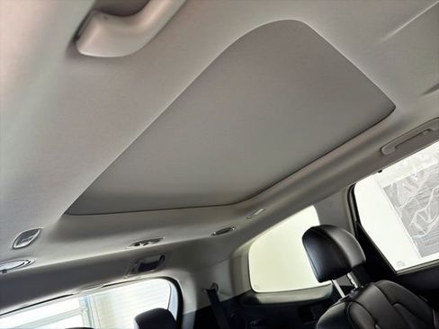 Used 2023 Kia Telluride SX image 24