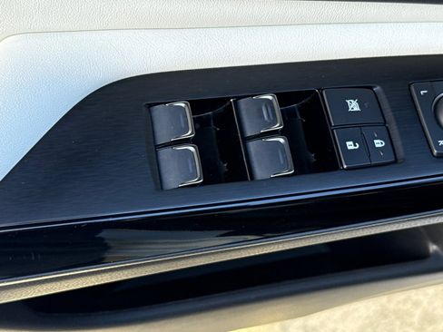 Used 2023 Lexus ES 350 F Sport w/ Accessory Package (Z1) image 13