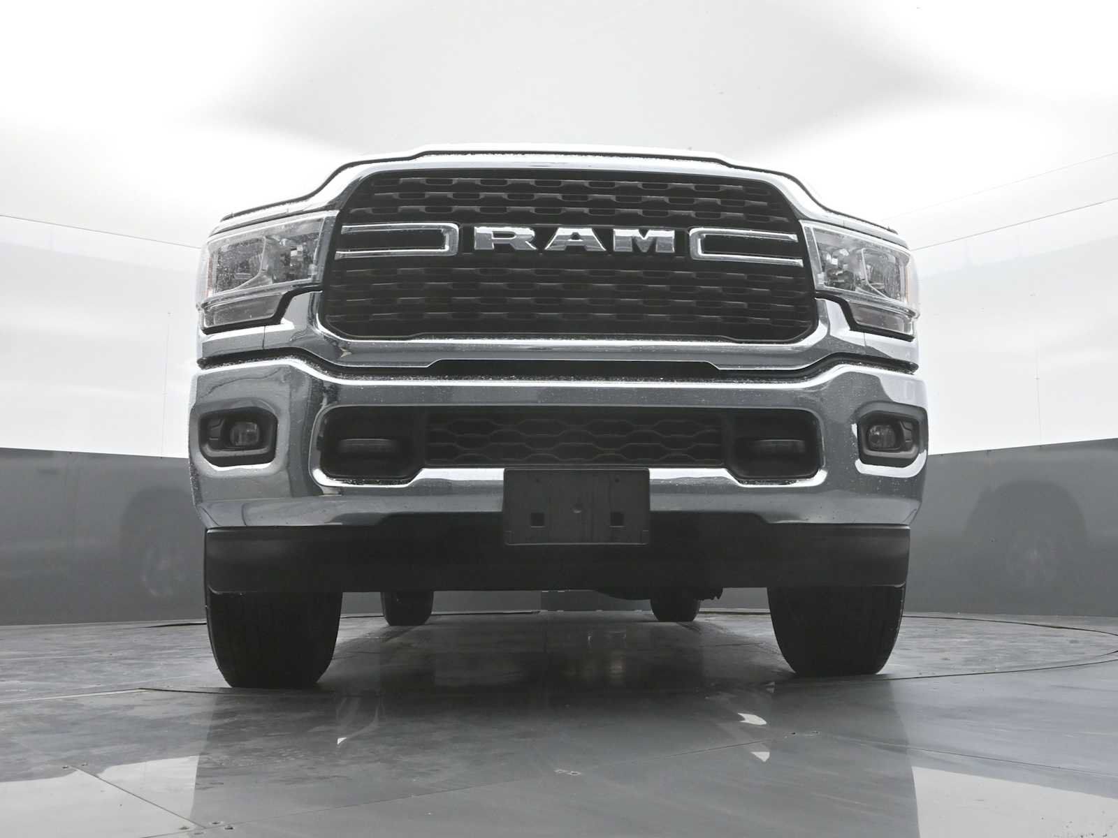 Used 2024 RAM 2500 Big Horn AWD/4WD image 36