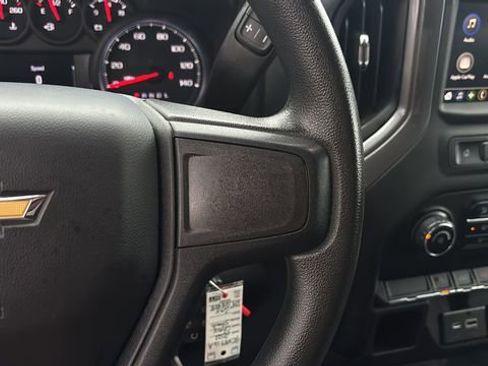 Used 2022 Chevrolet Silverado 1500 Custom image 23