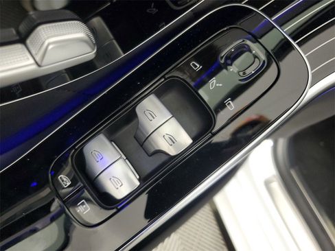 Used 2025 Mercedes-Benz S 580 4MATIC Sedan image 19