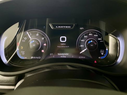 Used 2024 RAM 2500 Limited image 20