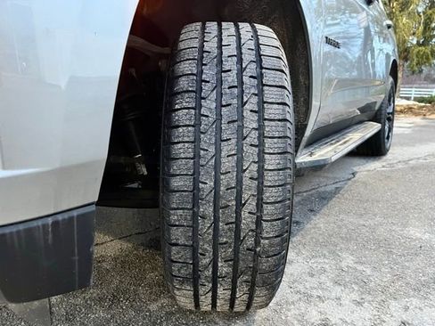 Used 2023 Chevrolet Tahoe LS AWD/4WD image 15