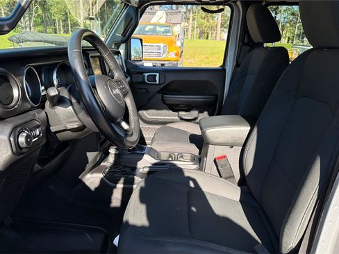 Used 2021 Jeep Wrangler Unlimited Sport AWD/4WD image 10