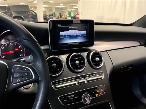 Used 2018 Mercedes-Benz C 300 4MATIC Sedan image 7
