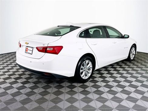 Used 2024 Chevrolet Malibu LT image 9