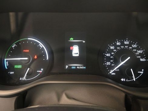 Used 2024 Toyota Sienna XLE image 12