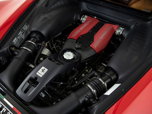 Certified 2017 Ferrari 488 GTB RWD image 29