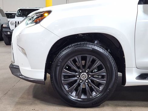 Used 2022 Lexus GX 460 Luxury w/ Sport Design Package image 6