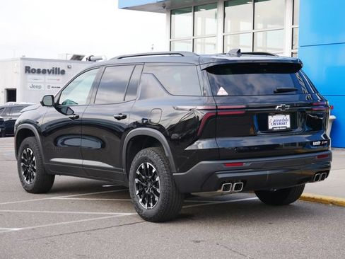Used 2025 Chevrolet Traverse Z71 w/ Enhanced Driving Package AWD/4WD image 5