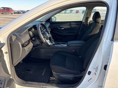 Used 2024 Nissan Sentra SV image 28