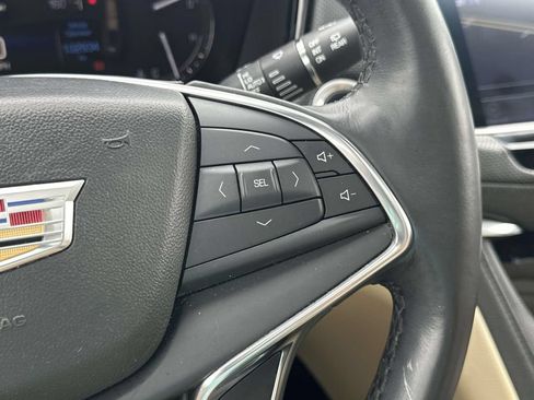 Used 2018 Cadillac XT5 Luxury w/ Driver Awareness Package FWD image 26