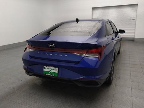 Used 2023 Hyundai Elantra SEL w/ Convenience Package FWD image 7