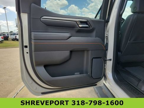 Used 2026 GMC Sierra 1500 AT4 w/ AT4 Premium Package AWD/4WD image 9