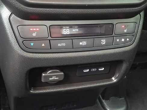 Used 2024 Honda Ridgeline Black Edition image 12
