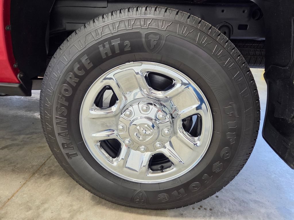 Used 2026 RAM 2500 Tradesman w/ Chrome Appearance Group AWD/4WD image 15