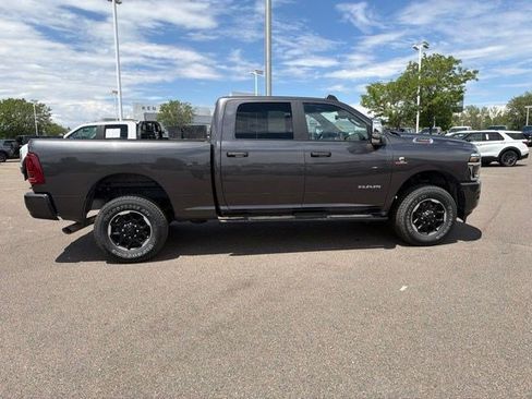 Used 2025 RAM 2500 Laramie AWD/4WD image 6
