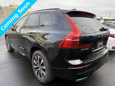Used 2025 Volvo XC60 B5 Plus image 4
