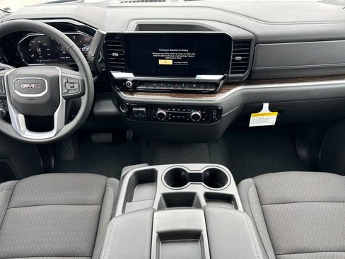New 2026 GMC Sierra 1500 Elevation image 12