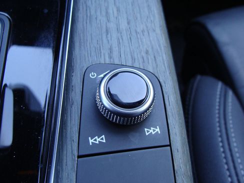 Used 2023 Audi A4 2.0T Premium w/ Convenience Package image 27