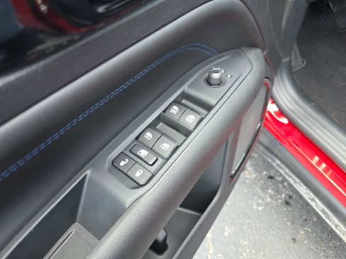 New 2025 Jeep Compass Latitude w/ Altitude Special Edition image 22