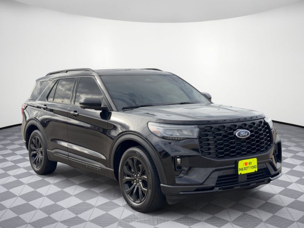 Used 2025 Ford Explorer ST-Line w/ Premium Package RWD image 7