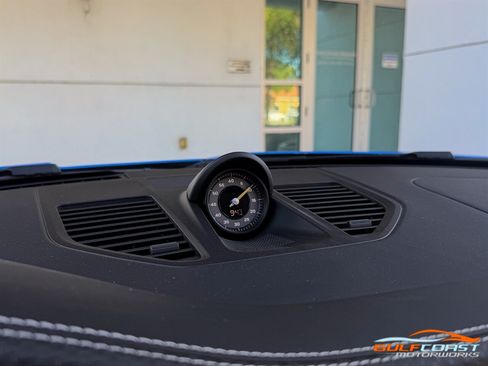 Used 2025 Porsche 911 GT3 RWD image 14