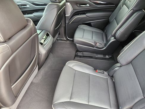 Used 2021 Cadillac Escalade Sport w/ Driver Assist Tech Package image 41