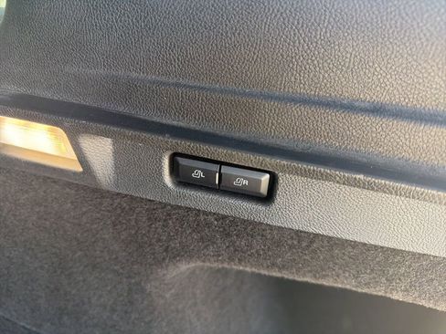 Used 2022 Lincoln Corsair Reserve w/ Luxury Package FWD image 15