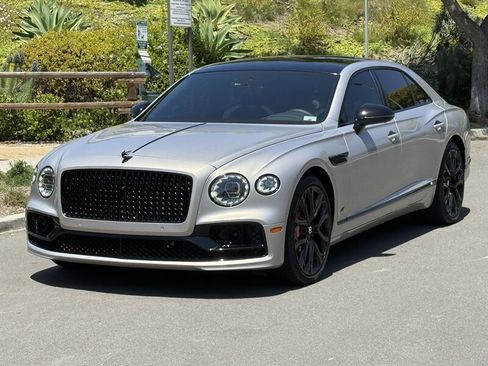 Used 2023 Bentley Flying Spur S V8 AWD/4WD image 11