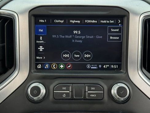 Used 2022 GMC Sierra 1500 Elevation w/ Preferred Package image 18