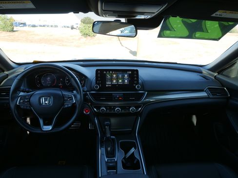 Certified 2022 Honda Accord Sport image 18