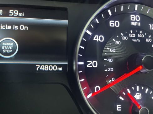 Used 2023 Kia Forte GT-Line w/ GT-Line Premium Package image 2