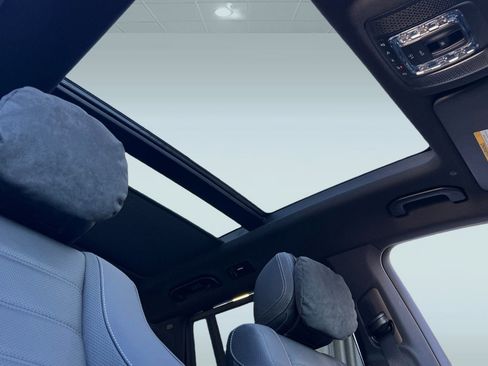 New 2026 Mercedes-Benz GLS 580 4MATIC image 15