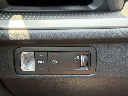 New 2026 Chevrolet Traverse LT w/ Midnight/Sport Edition FWD image 11