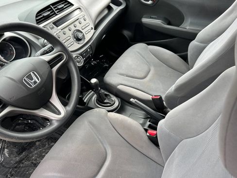 Used 2010 Honda Fit image 7