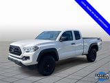 Used 2022 Toyota Tacoma SR image 3