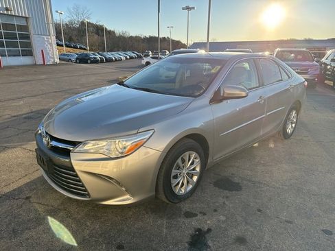 Used 2017 Toyota Camry LE w/ Protection Package (Q2) image 4