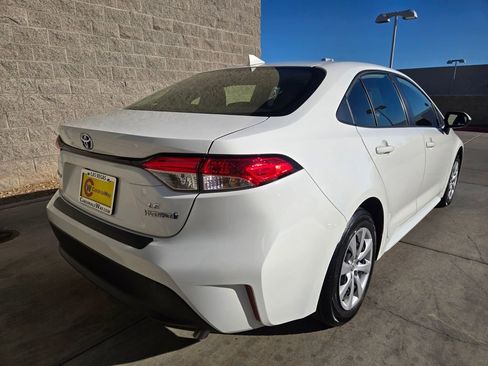 Used 2024 Toyota Corolla LE image 5
