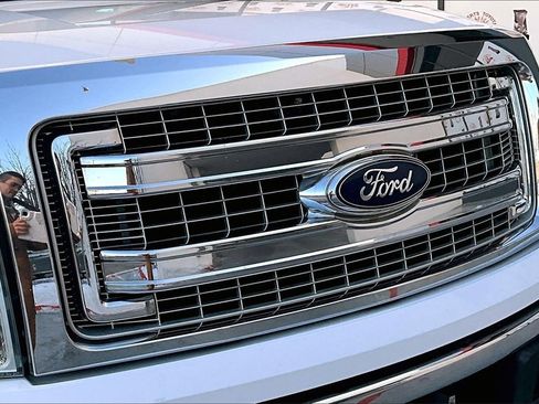 Used 2013 Ford F150 XLT w/ Luxury Equipment Group image 31