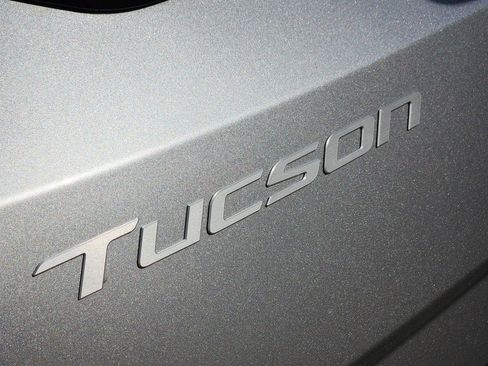 New 2026 Hyundai Tucson SE image 8