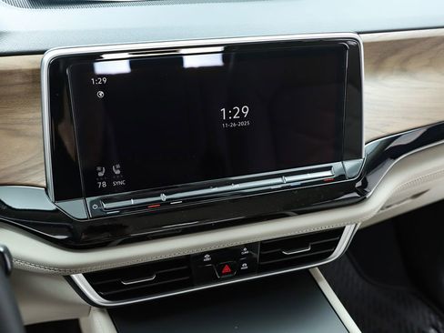 New 2026 Volkswagen Atlas SE image 63