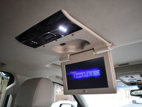 Used 2017 Cadillac Escalade ESV Luxury image 53