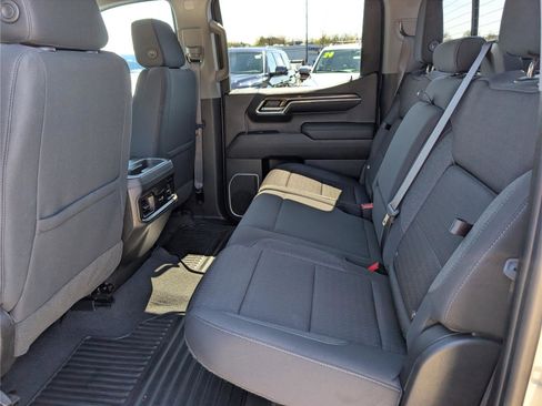 Used 2022 Chevrolet Silverado 1500 RST w/ Convenience Package II AWD/4WD image 14