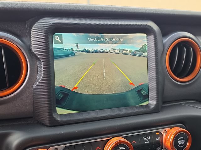 Used 2020 Jeep Gladiator Mojave AWD/4WD image 15
