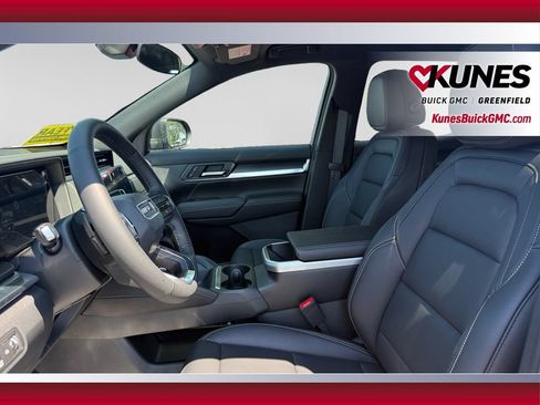 New 2027 GMC Terrain Elevation w/ Elevation Premium Package AWD/4WD image 16