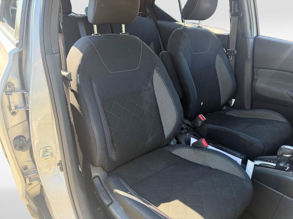 Used 2018 Nissan Kicks S FWD image 32