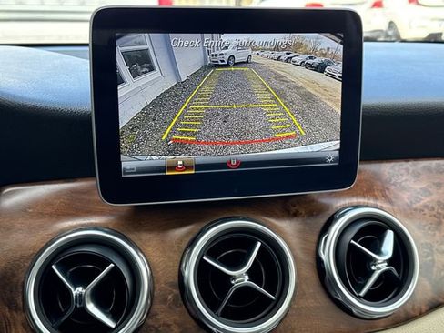 Used 2020 Mercedes-Benz GLA 250 image 31